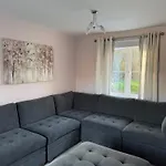Joy & House Будинок відпочинку